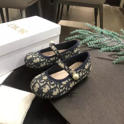 디올 진주 장식 퀼팅 자수 발레 슈즈