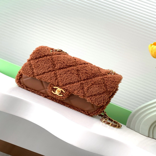 샤넬 테디 램스울 체인 플랩백