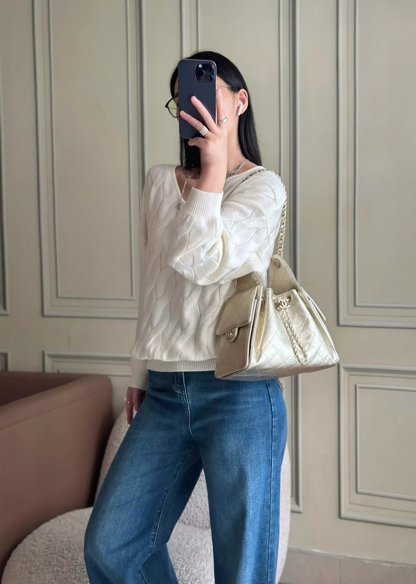 샤넬 퀼팅 체인 드로스트링 호보백 상세 이미지 9