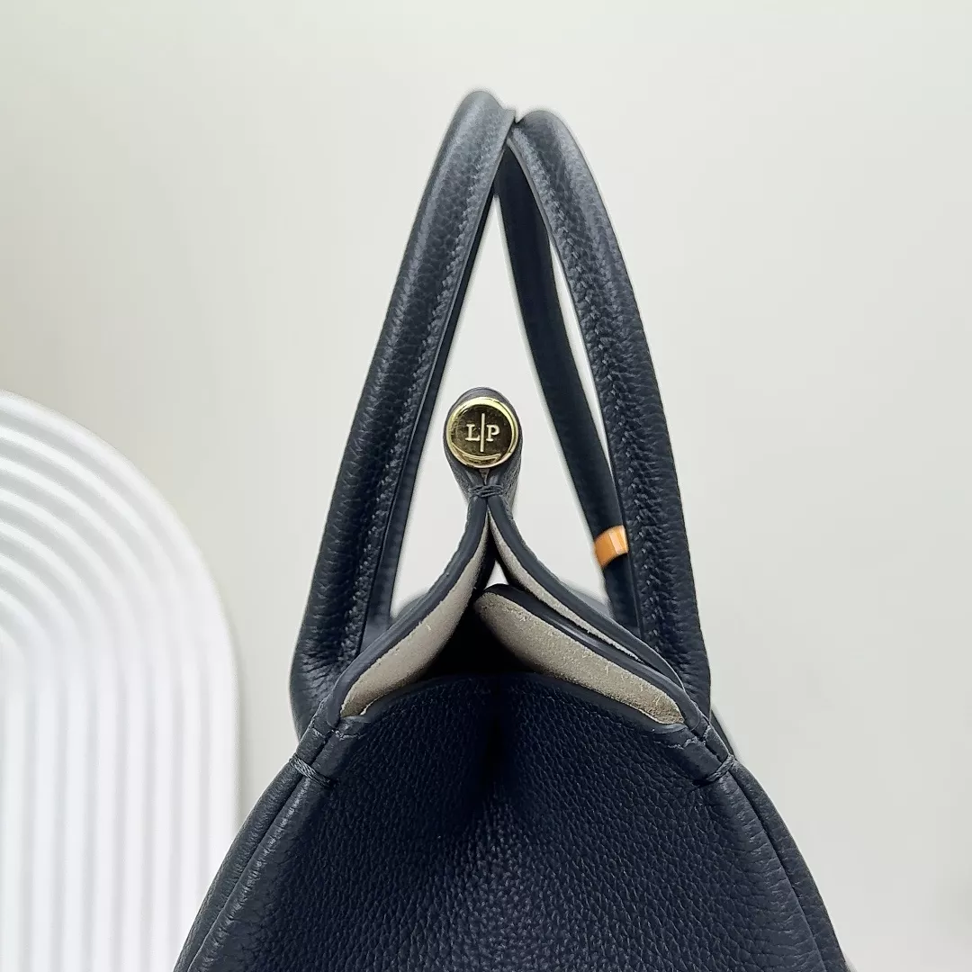 body_91a29709a9c31bc9.webp