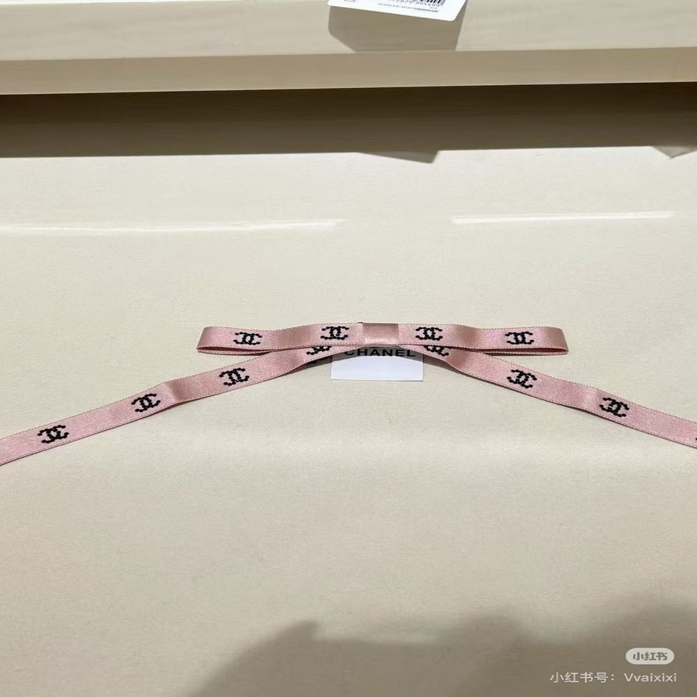 샤넬 클래식 실크 리본 헤어 액세서리