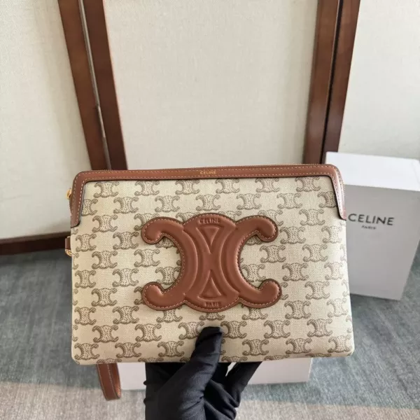 셀린느 로고 손목 스트랩 클러치