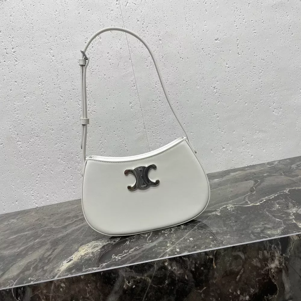 셀린느 틸리 겨드랑이백
