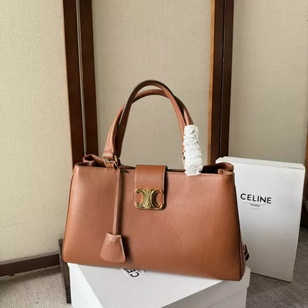 셀린느 아폴린 미디엄 소프트 카프스킨 핸드백