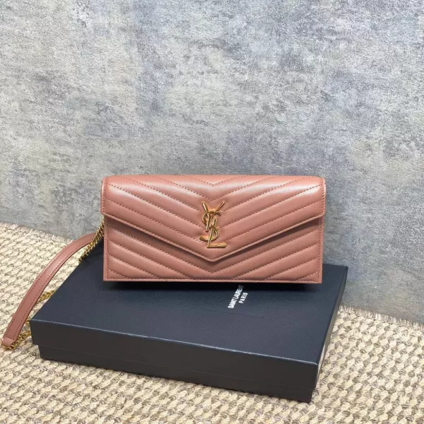 입생로랑 마틀라세 체인 스트랩 월렛백