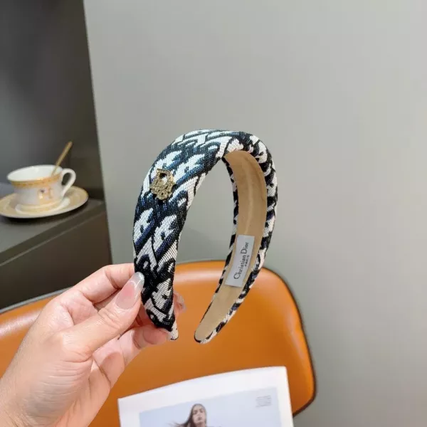 디올 D로고 헤어밴드