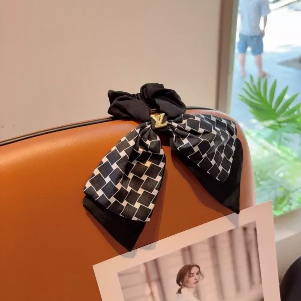 루이비통 레터링 리본 포니테일 머리끈
