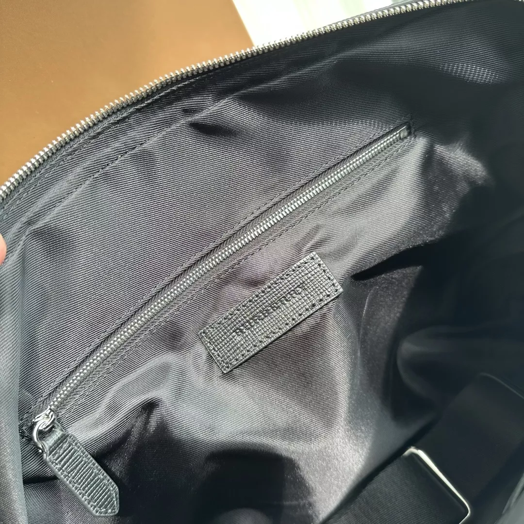 버버리 스모크 체크 가죽 트리밍 브리프케이스 상세 이미지 7
