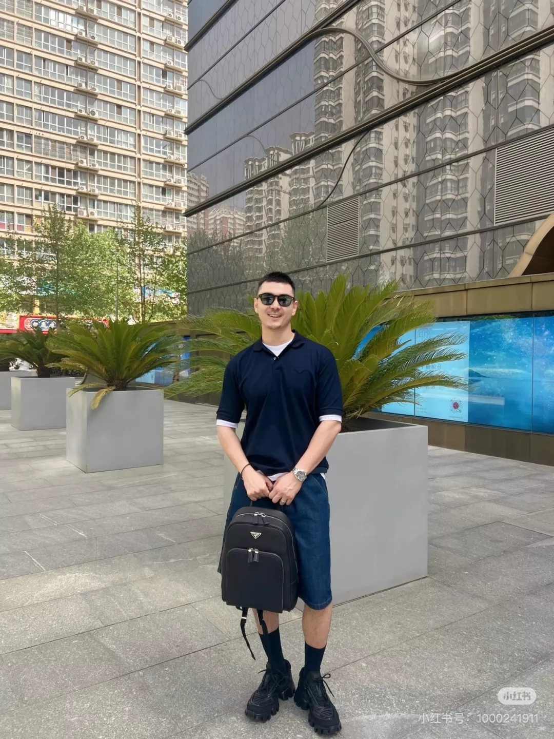 프라다 삼각 로고 배색 피케 폴로 셔츠 상세 이미지 14