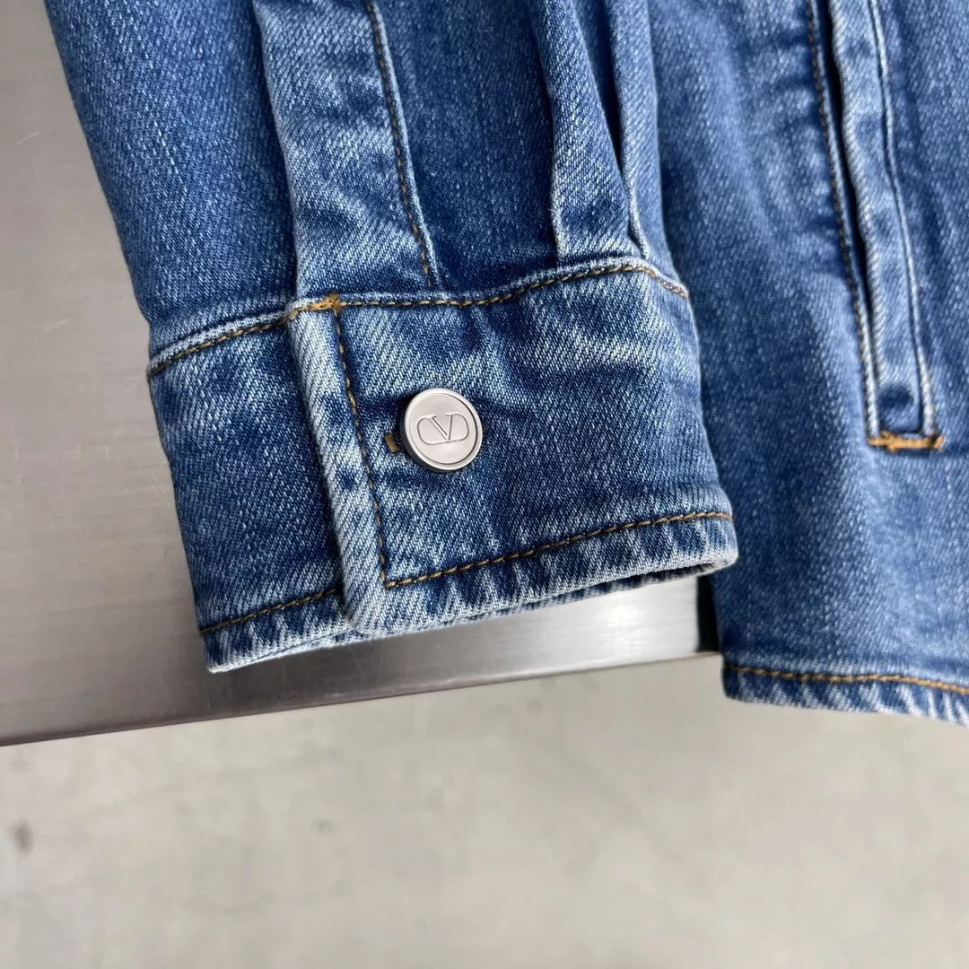 발렌티노 워싱 루즈핏 데님 재킷 상세 이미지 8