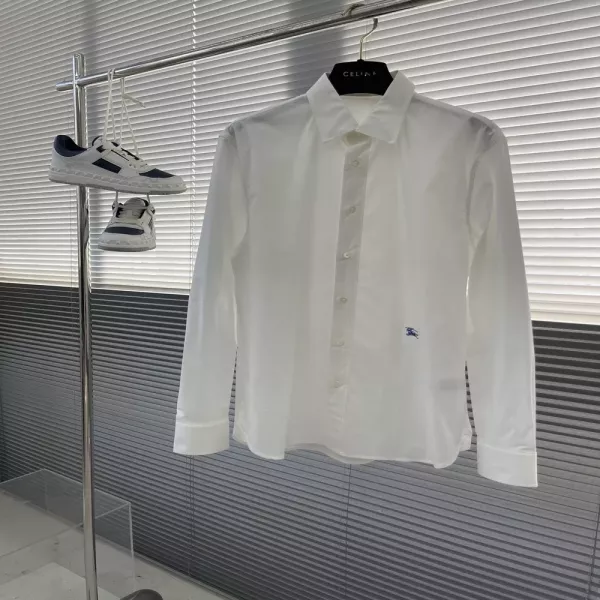 버버리 로고 자수 코튼 포플린 셔츠