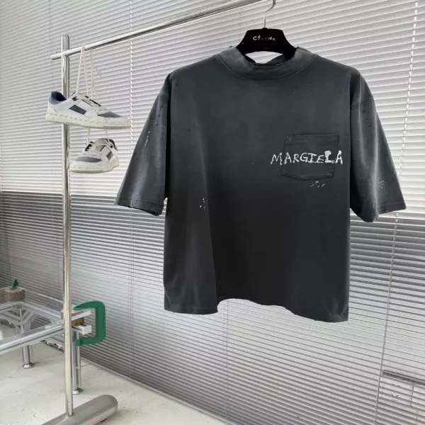 메종마르지엘라 빈티지 그래피티 프린트 반소매 탑
