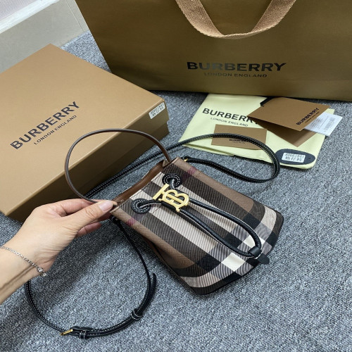 버버리 체크 패턴 미니 버킷백