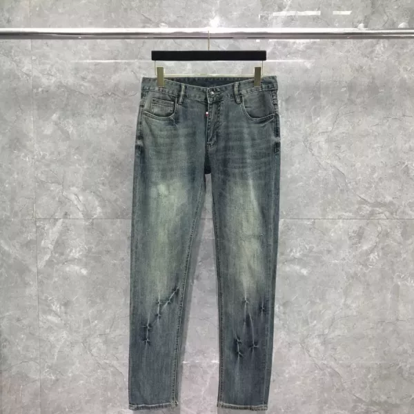 톰브라운 백포켓 강아지 자수 와이드 데님 팬츠