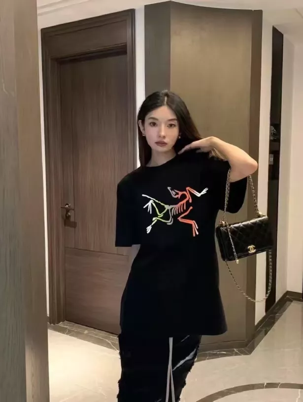 아크테릭스 컬러 버드 로고 프린팅 반팔 티셔츠 상세 이미지 18