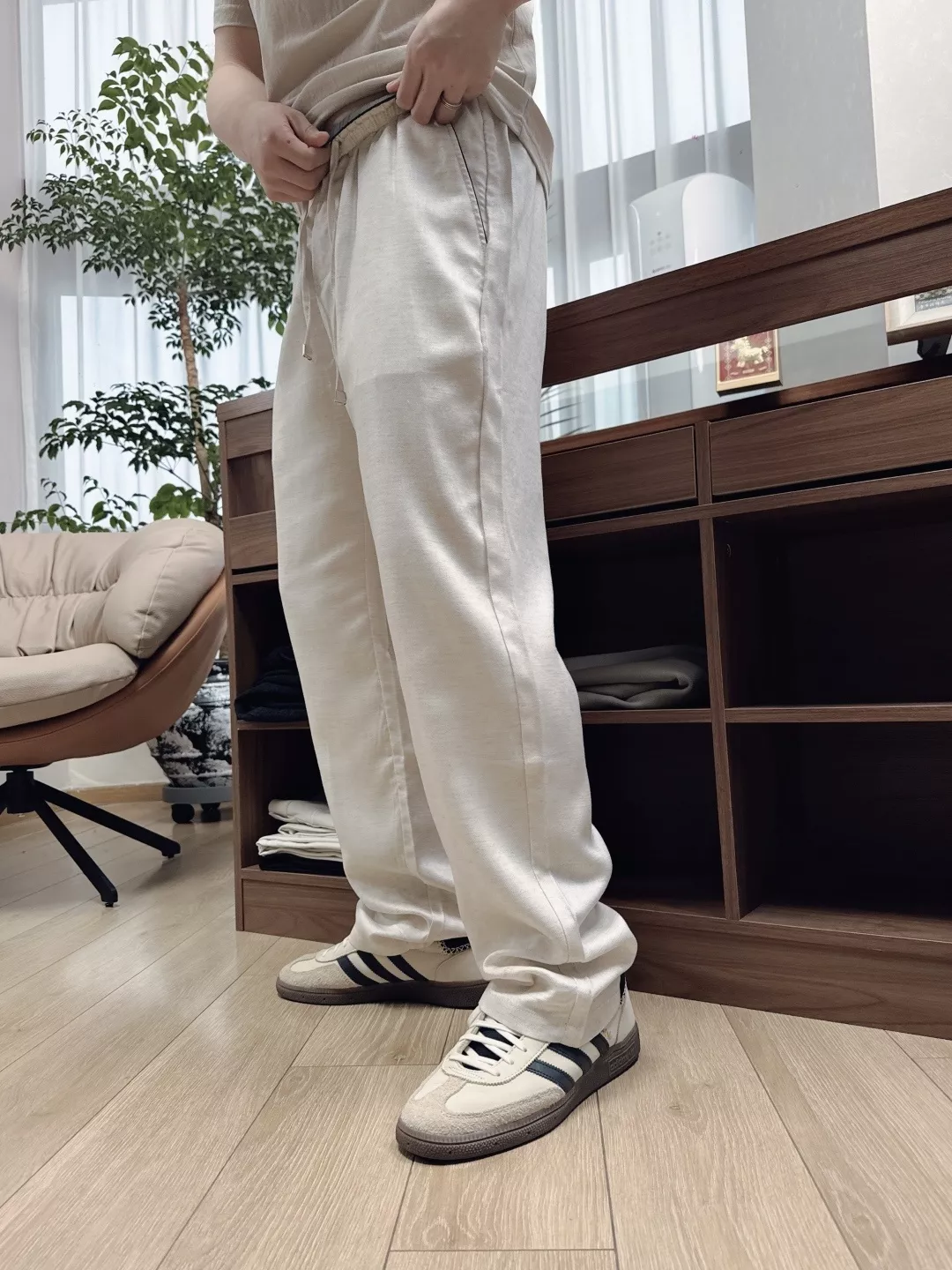 디올 린넨 혼방 드로우스트링 일자 팬츠 상세 이미지 22