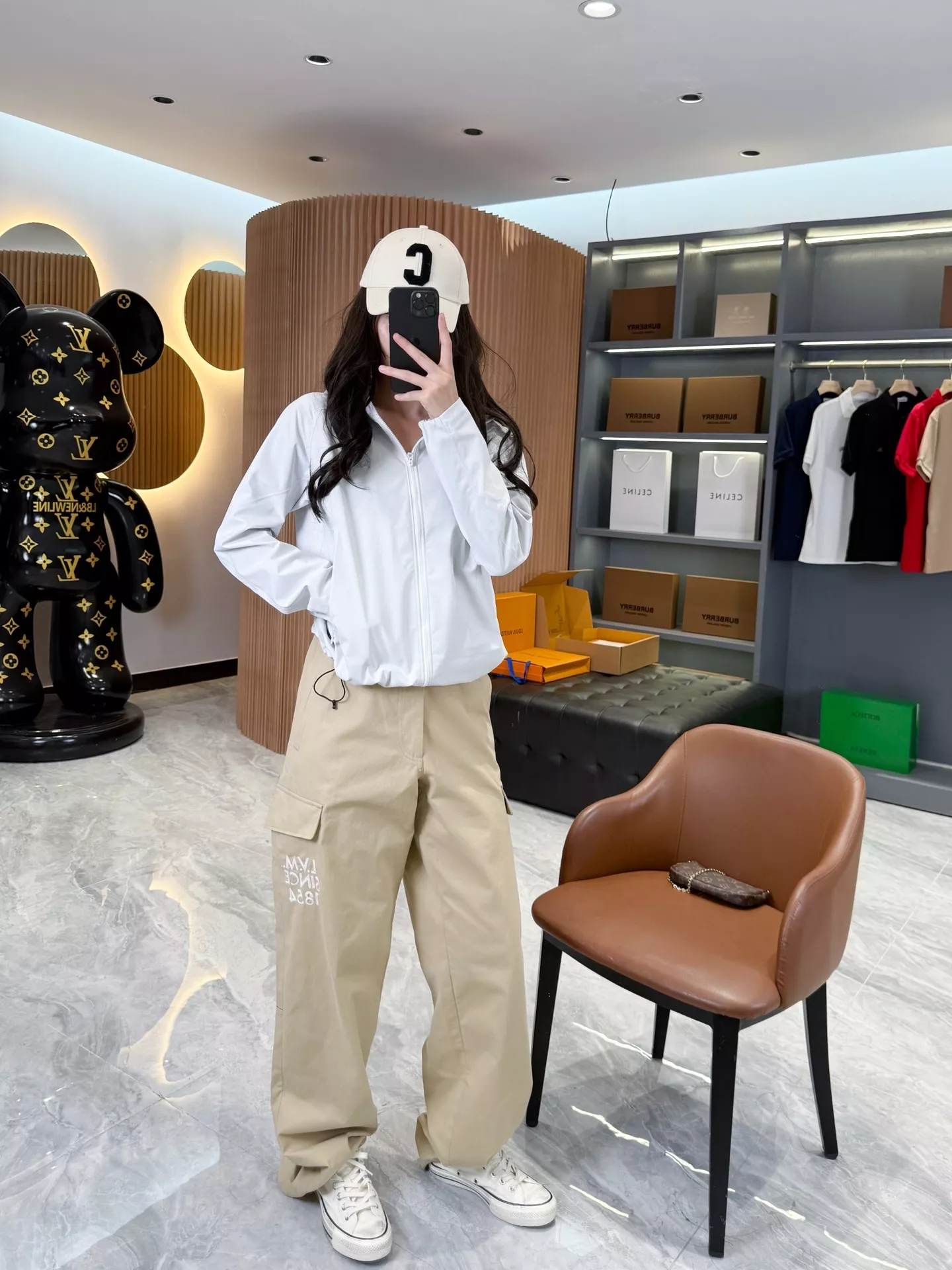 루이비통 카키 자수 코튼 와이드 카고 팬츠 상세 이미지 41