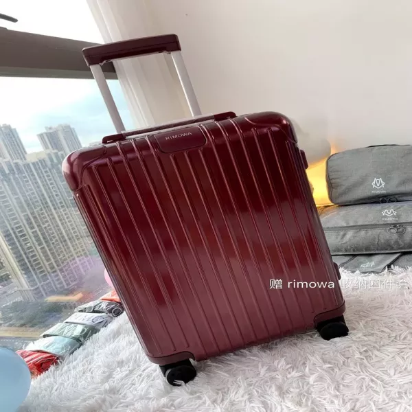 리모와 에센셜 초경량 PC 지퍼 캐리어