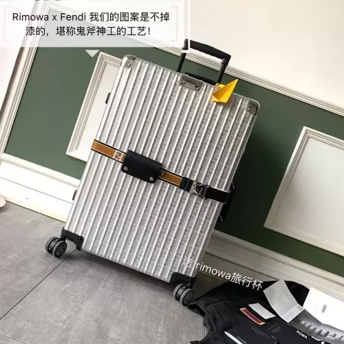 펜디 리모와 콜라보 알루미늄 캐리어