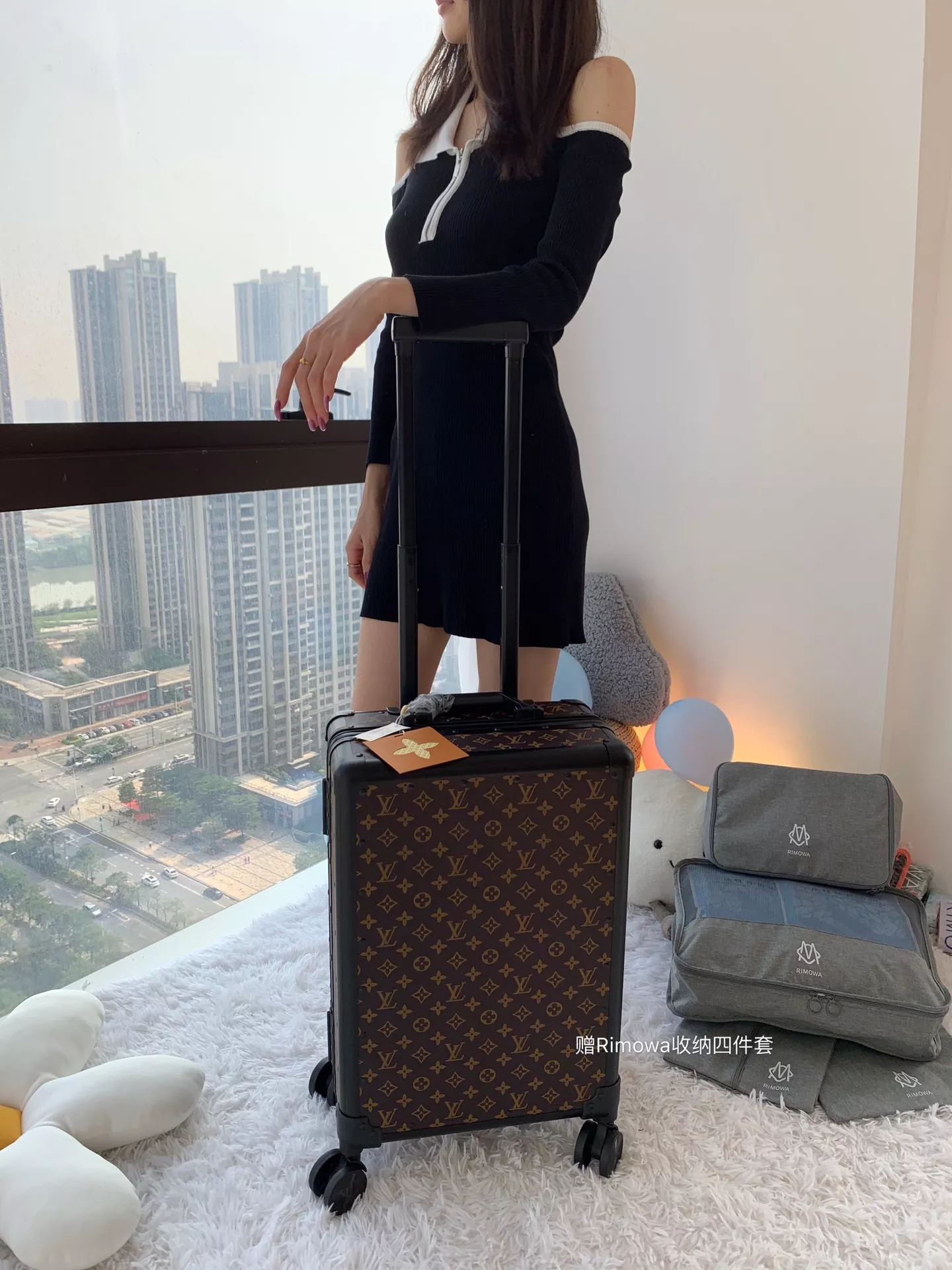 루이비통 모노그램 알루미늄 프레임 캐리어 상세 이미지 12