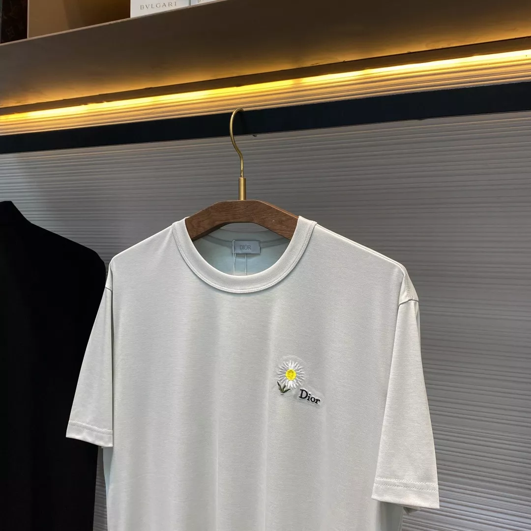 디올 데이지 자수 루즈핏 반팔 티셔츠 상세 이미지 3