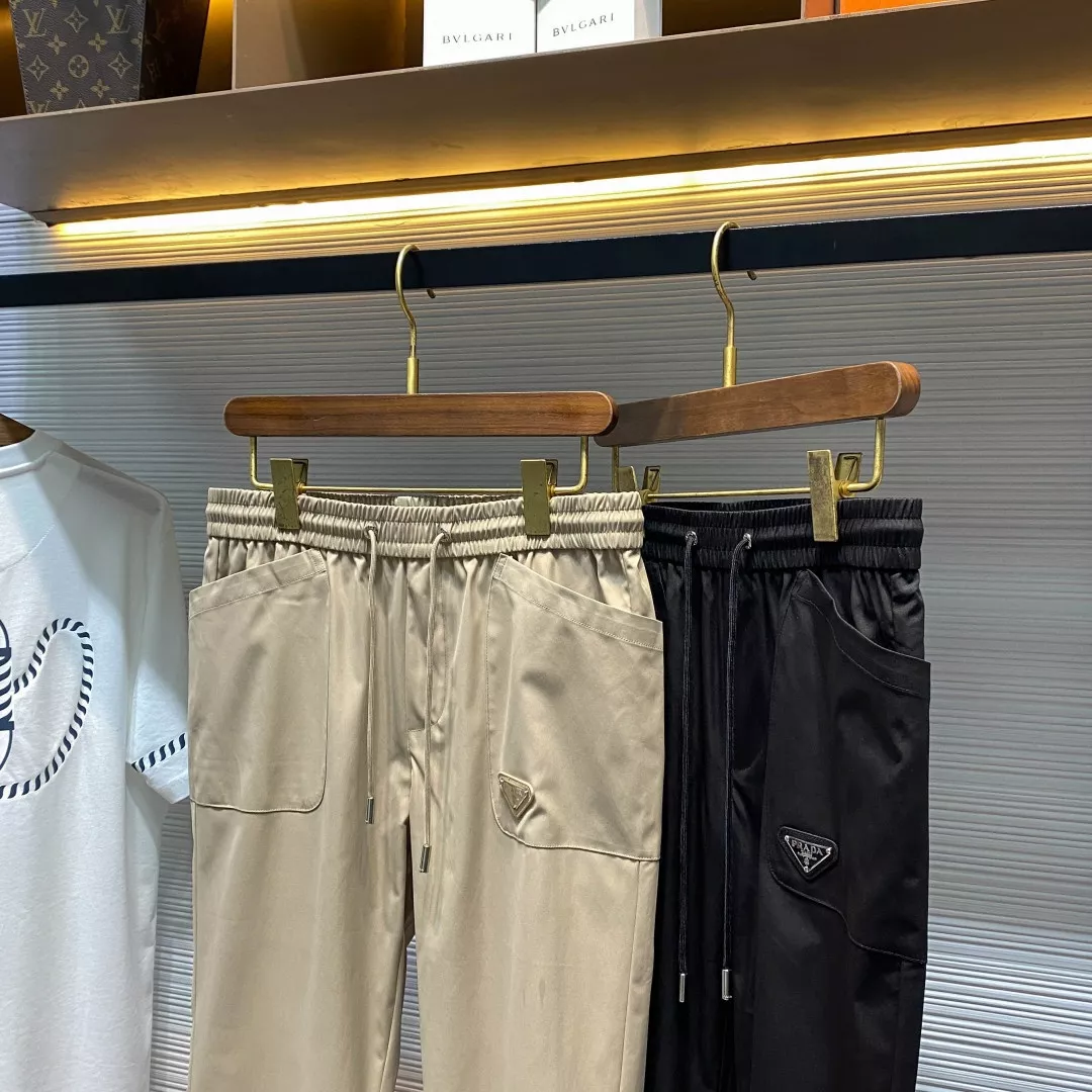 프라다 메탈 삼각 로고 드로스트링 캐주얼 팬츠 상세 이미지 3
