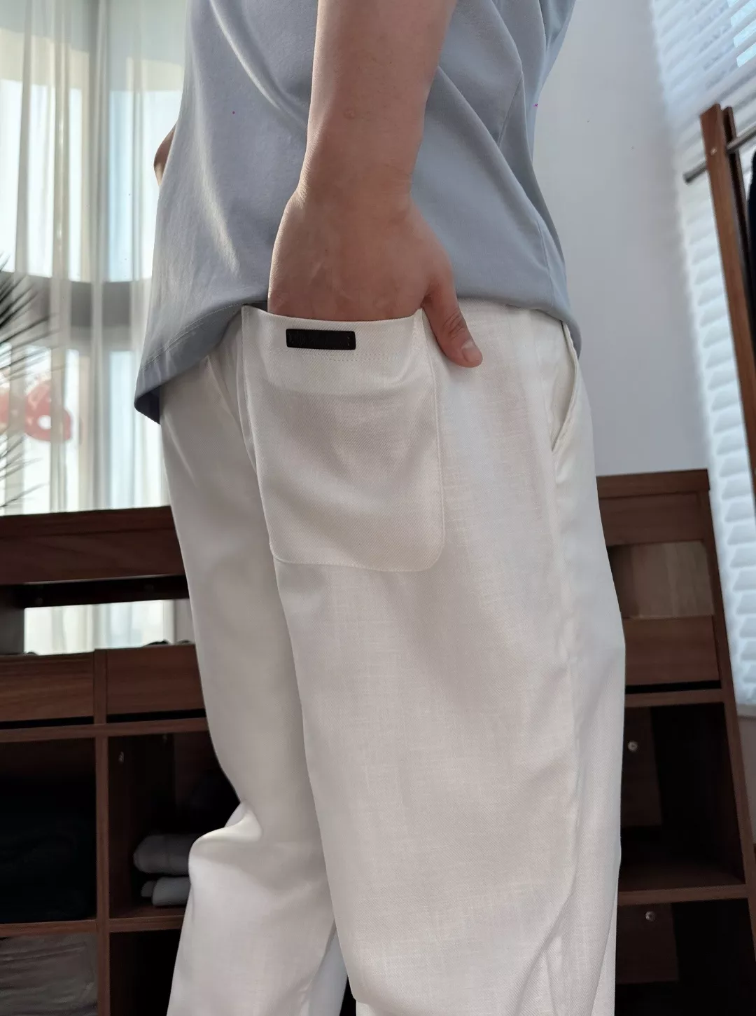 로로피아나 화이트 리넨 혼방 드로스트링 팬츠 상세 이미지 26