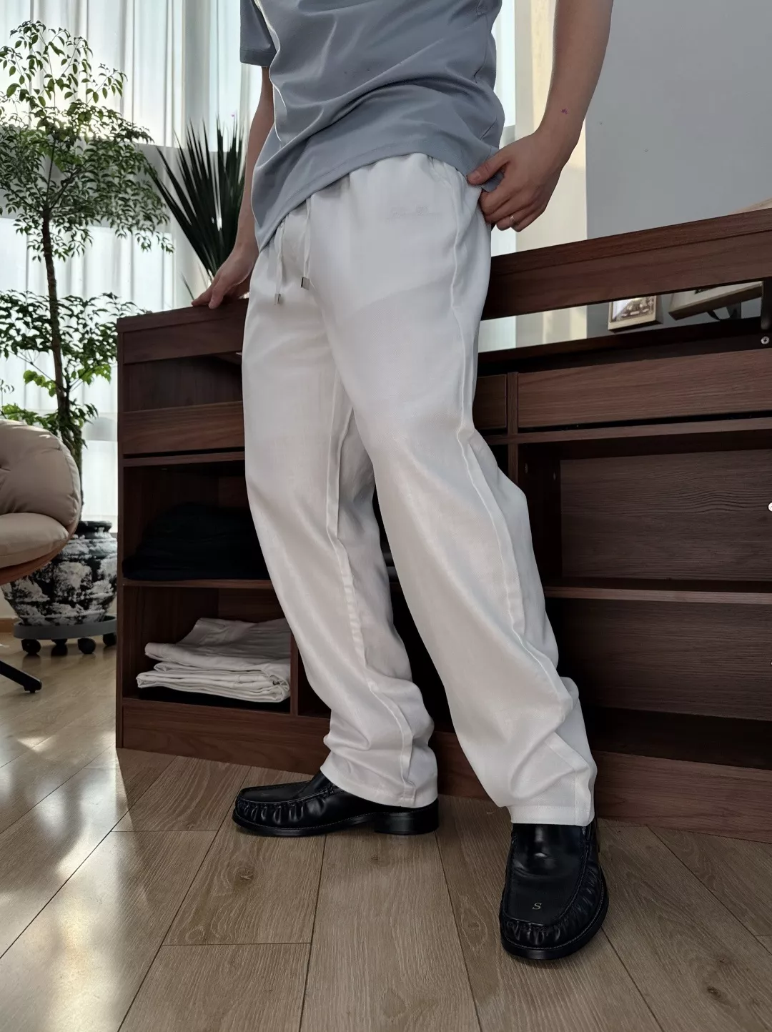 로로피아나 화이트 리넨 혼방 드로스트링 팬츠 상세 이미지 19