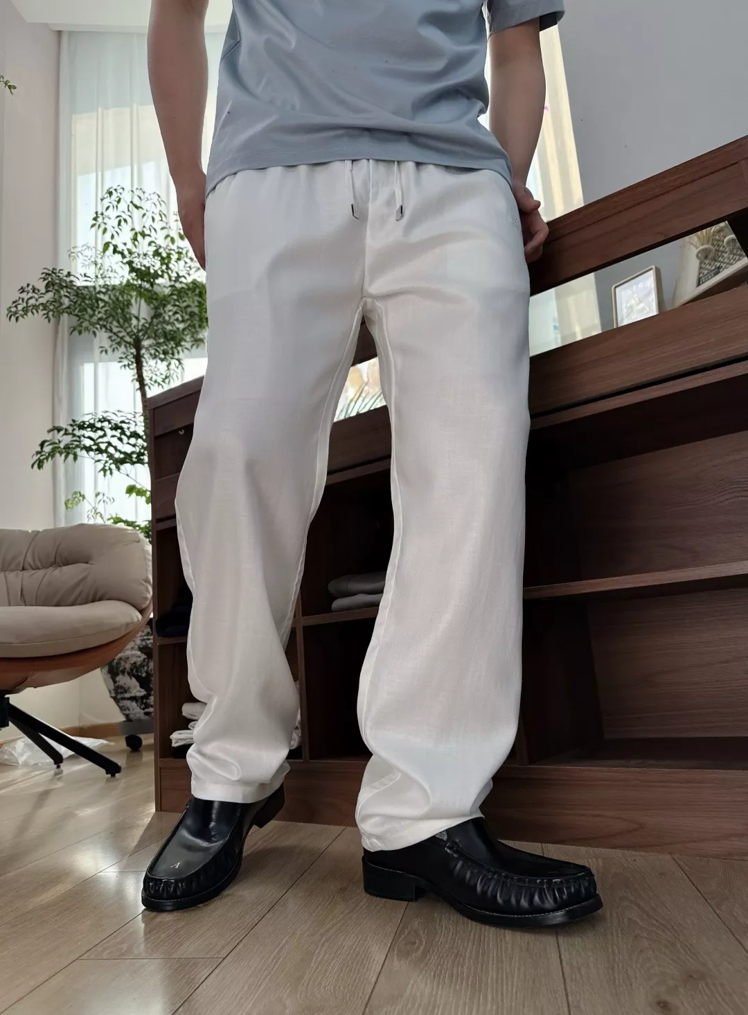 로로피아나 화이트 리넨 혼방 드로스트링 팬츠 상세 이미지 20