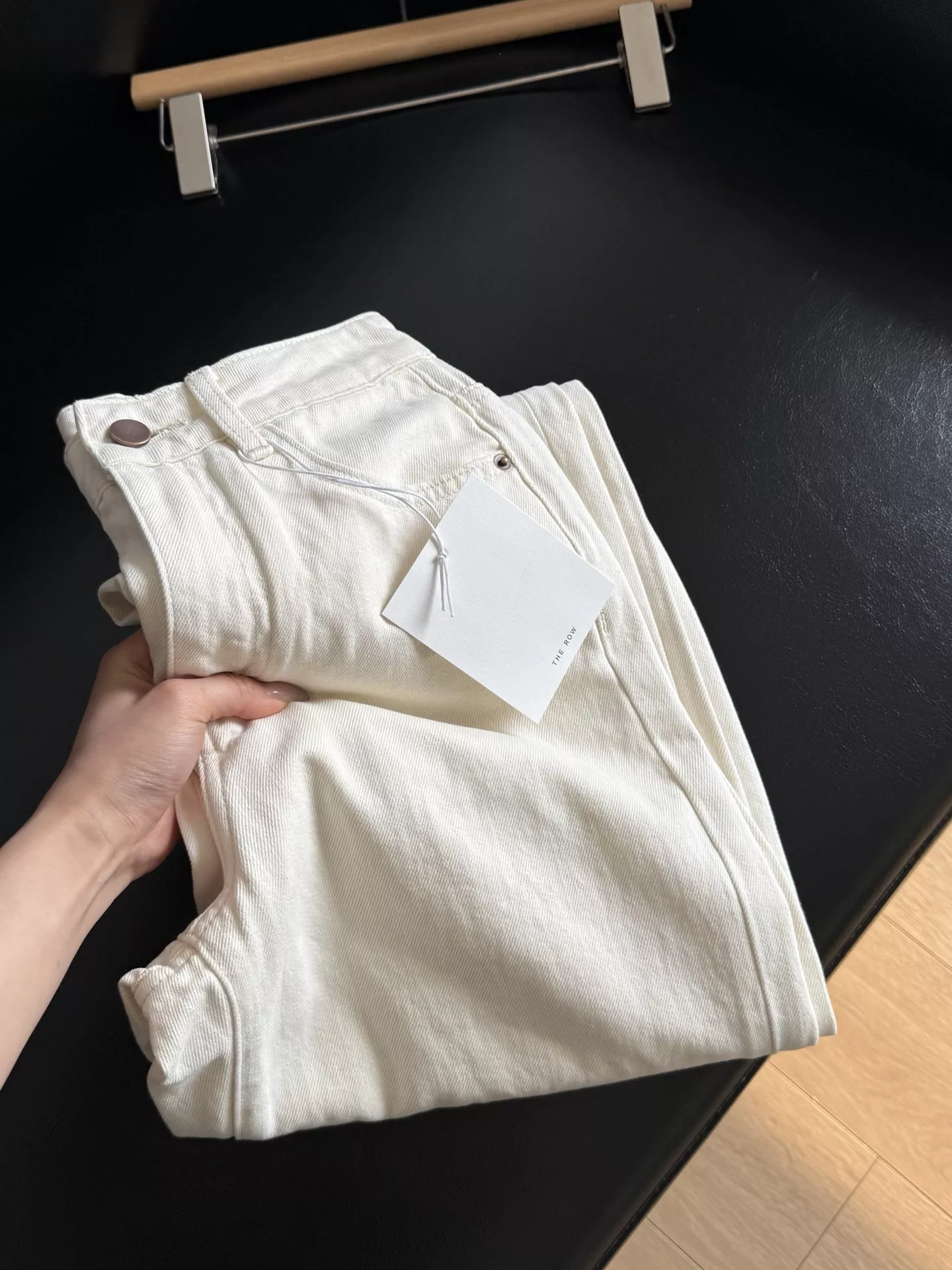더로우 일자핏 레귤러 데님 팬츠 상세 이미지 26