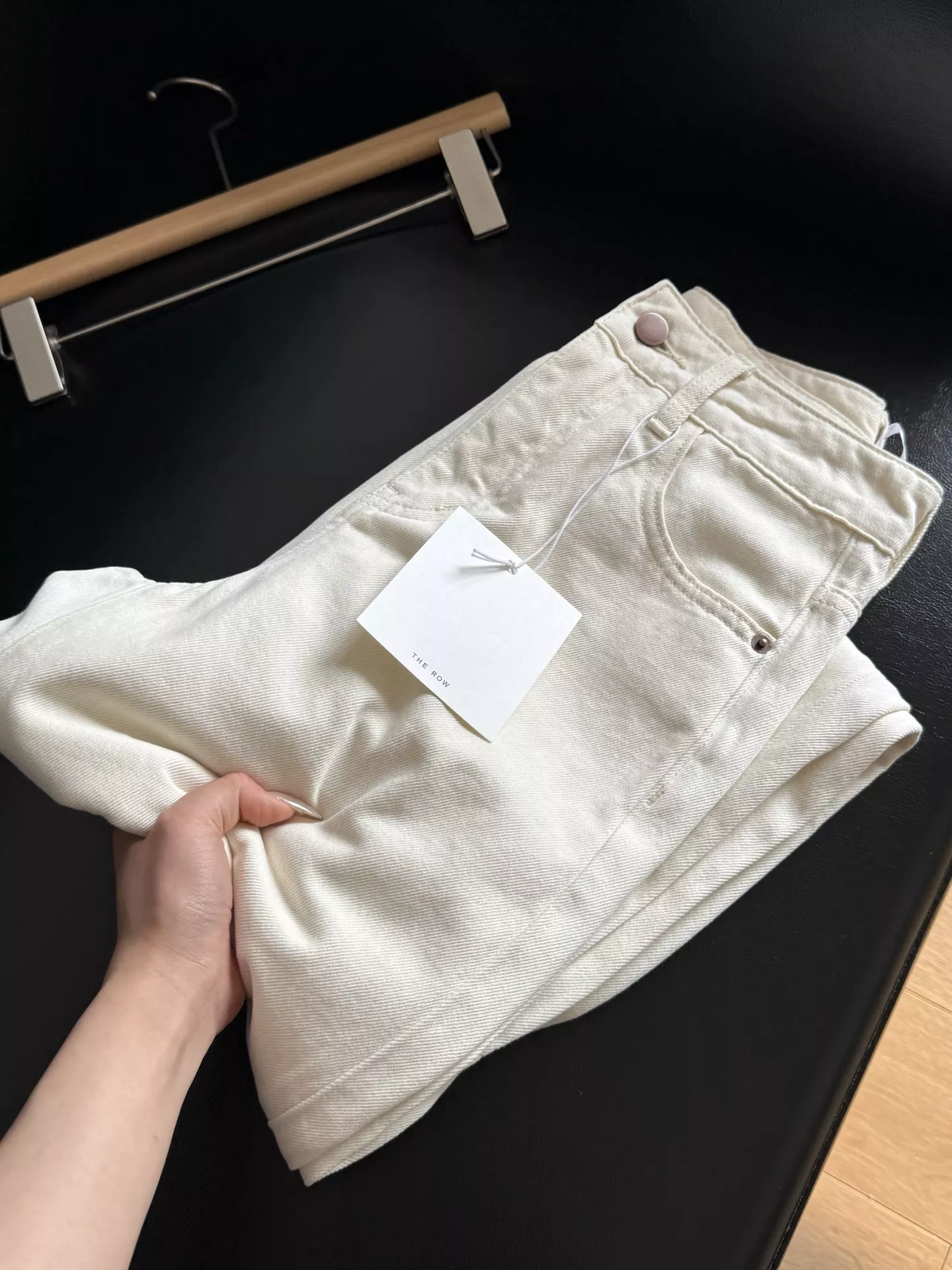 더로우 일자핏 레귤러 데님 팬츠 상세 이미지 23