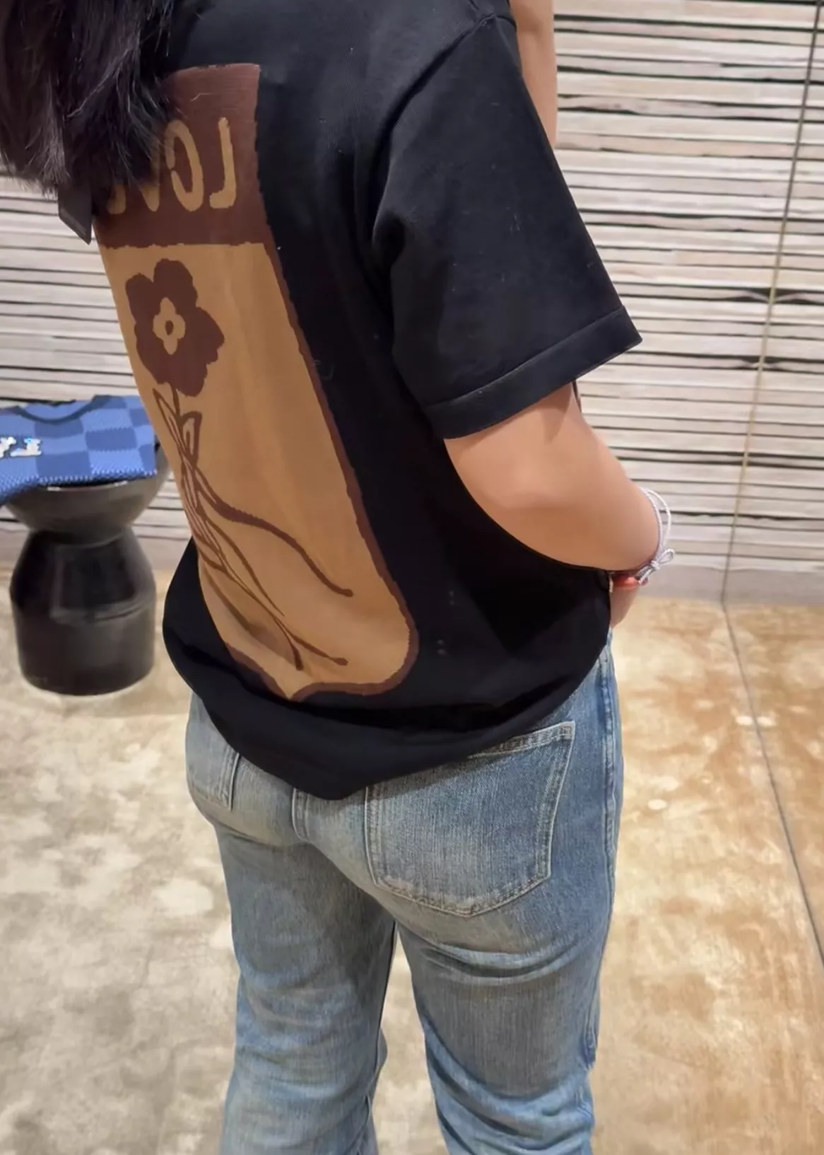 루이비통 트렁크 자카드 코튼 반팔 라운드 티셔츠 상세 이미지 53