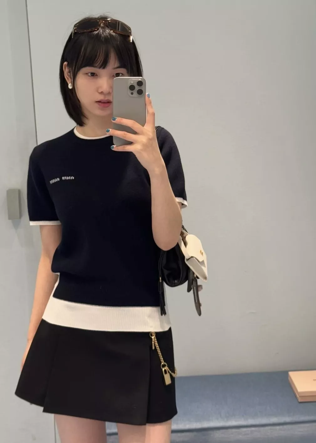 미우미우 배색 크루넥 반소매 니트 상세 이미지 39