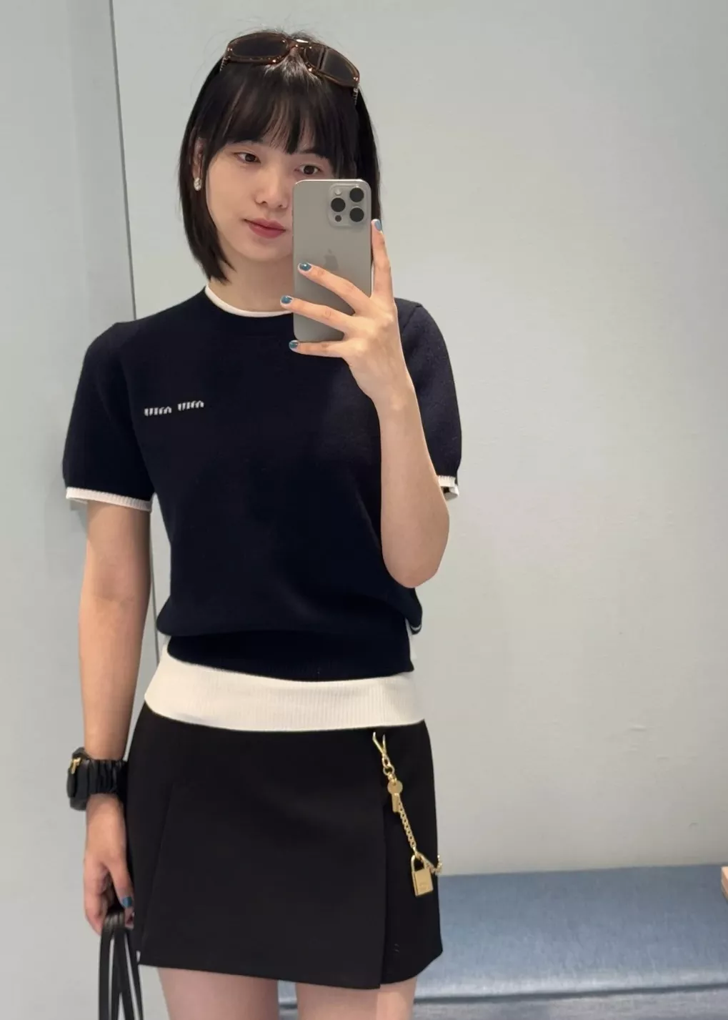 미우미우 배색 크루넥 반소매 니트 상세 이미지 40