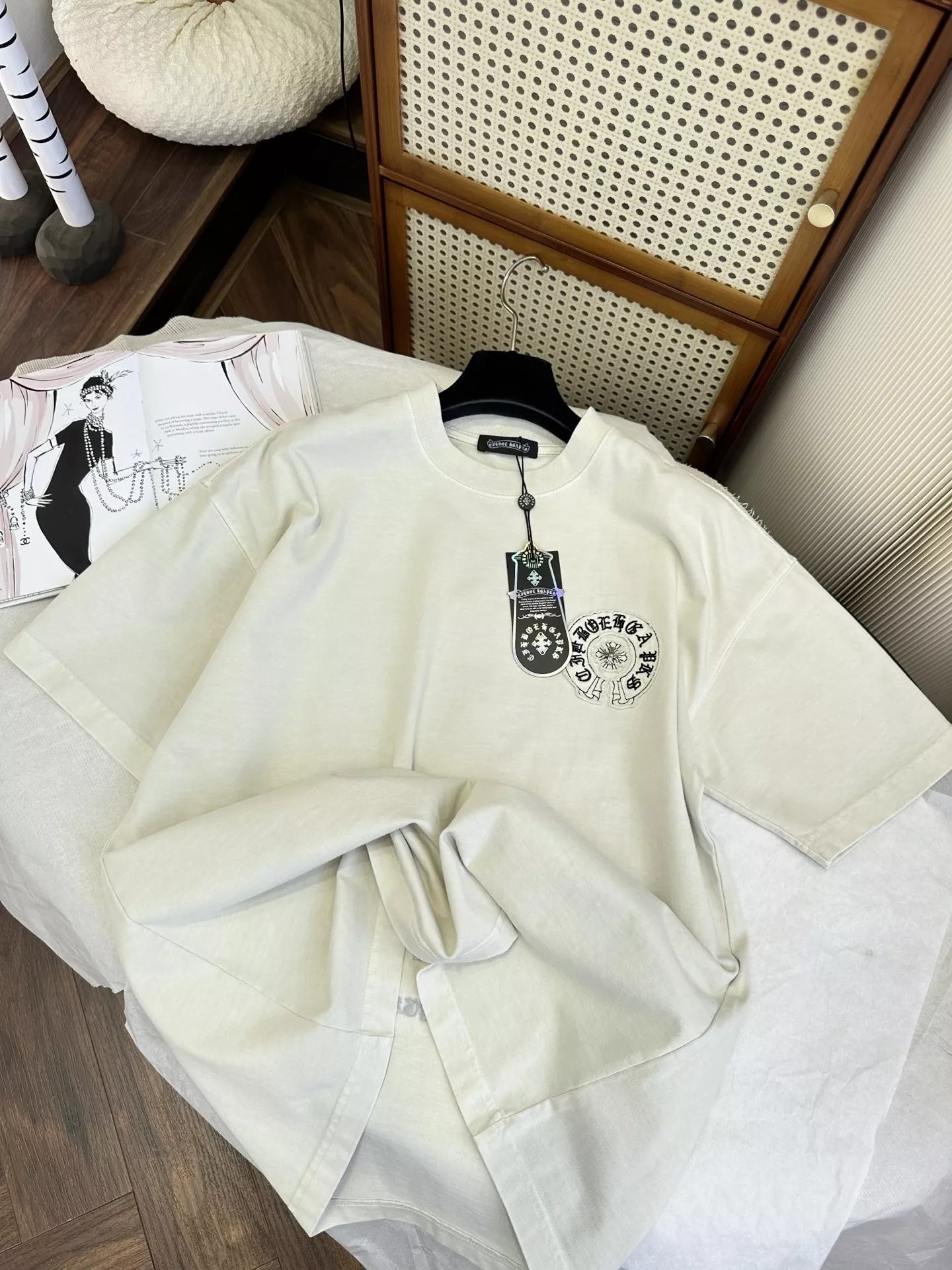 크롬하츠 크로스 패치 자수 오버핏 티셔츠 상세 이미지 19