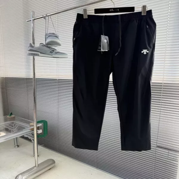 데상트 남성 속건 운동 팬츠