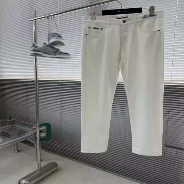 로로피아나 심플 화이트 데님 팬츠