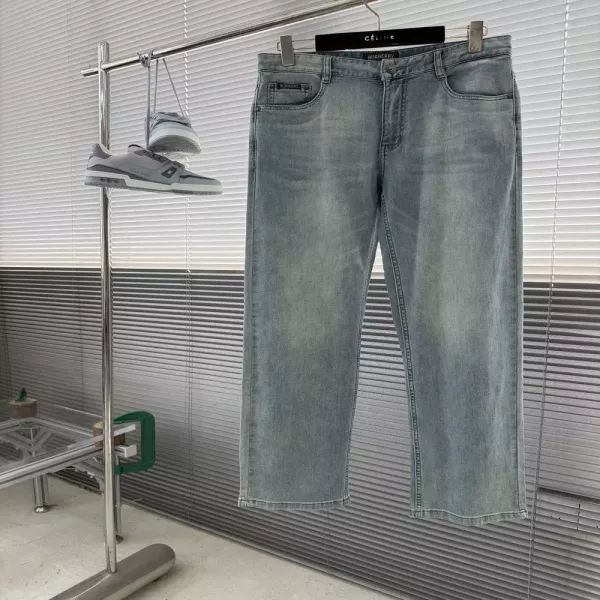 버버리 라이트블루 워싱 스트레이트 데님 팬츠