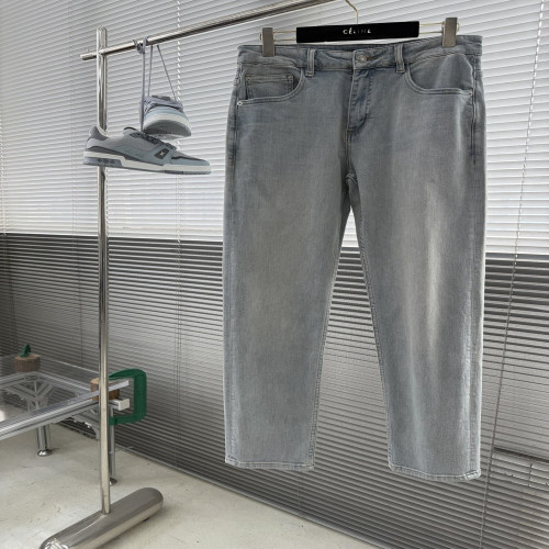 톰포드 사계절 스트레이트 워싱 데님 팬츠