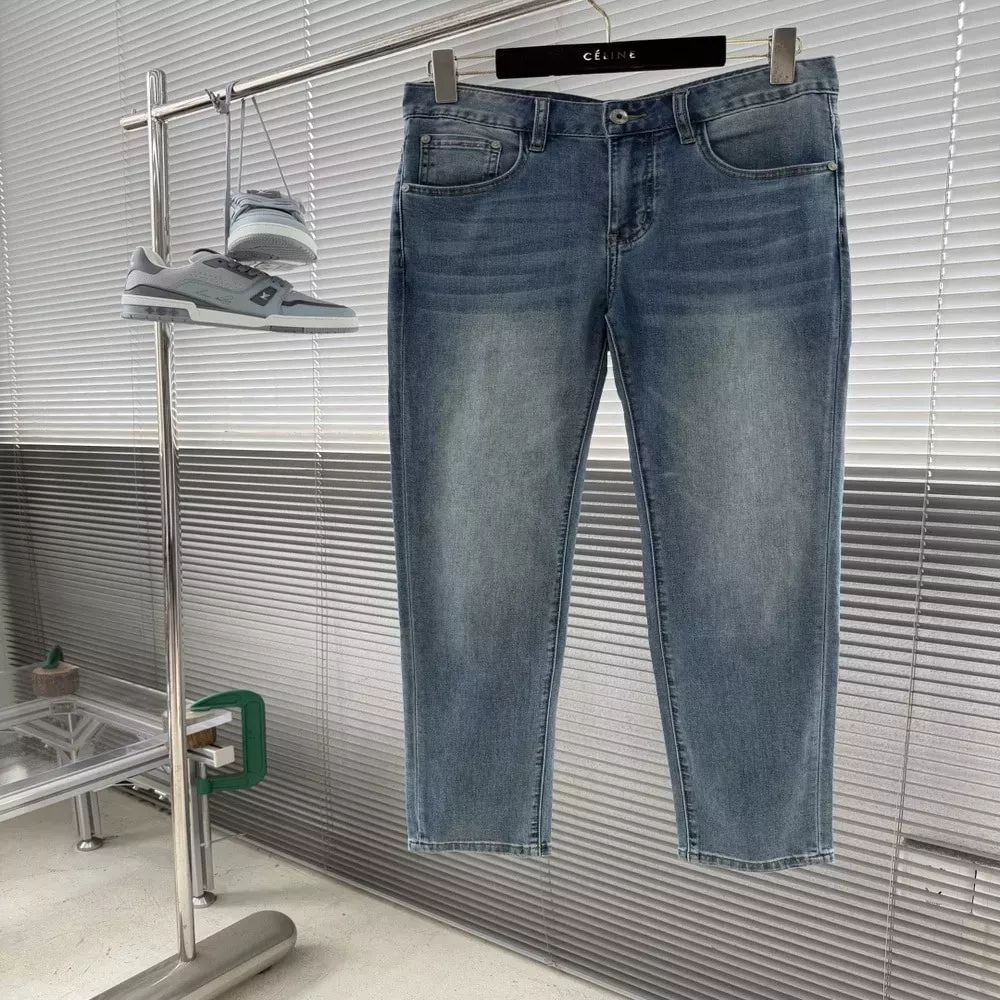 로에베 스트레이트 핏 워싱 데님 팬츠