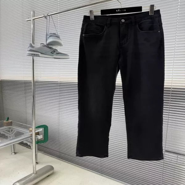 루이비통 빈티지 무드 블랙 데님 팬츠