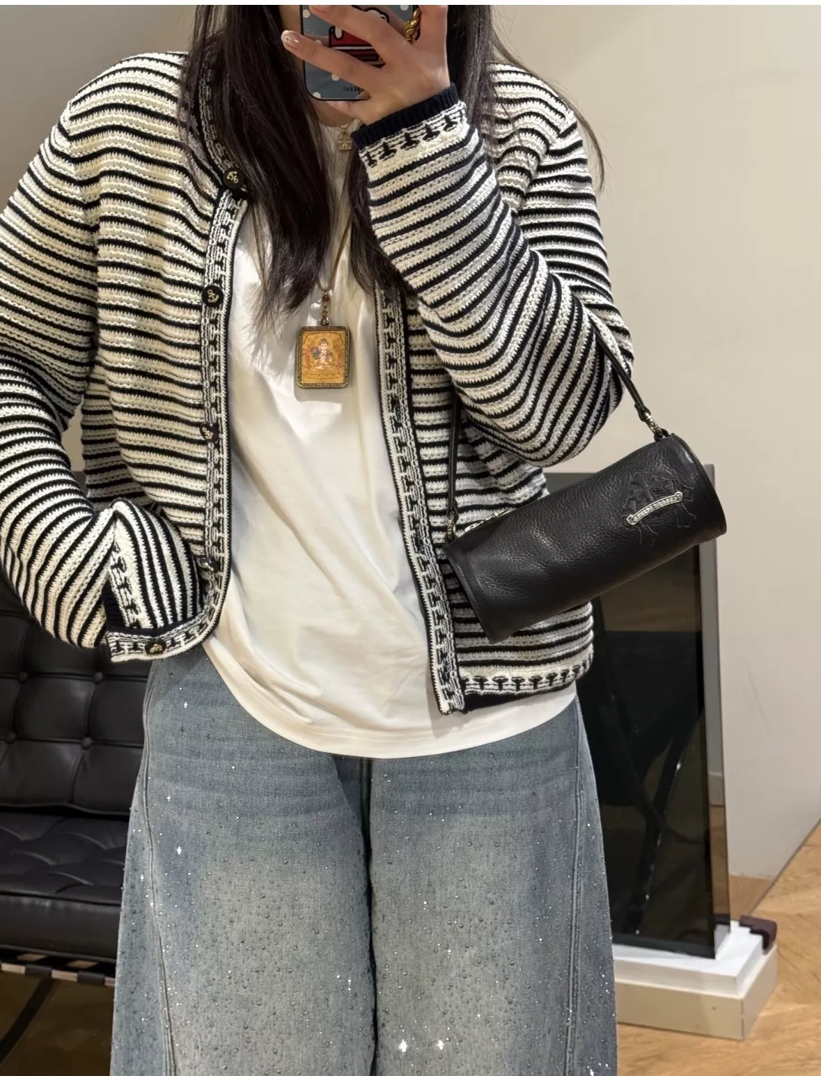 크롬하츠 그라인즈 블랙 원통백 상세 이미지 18