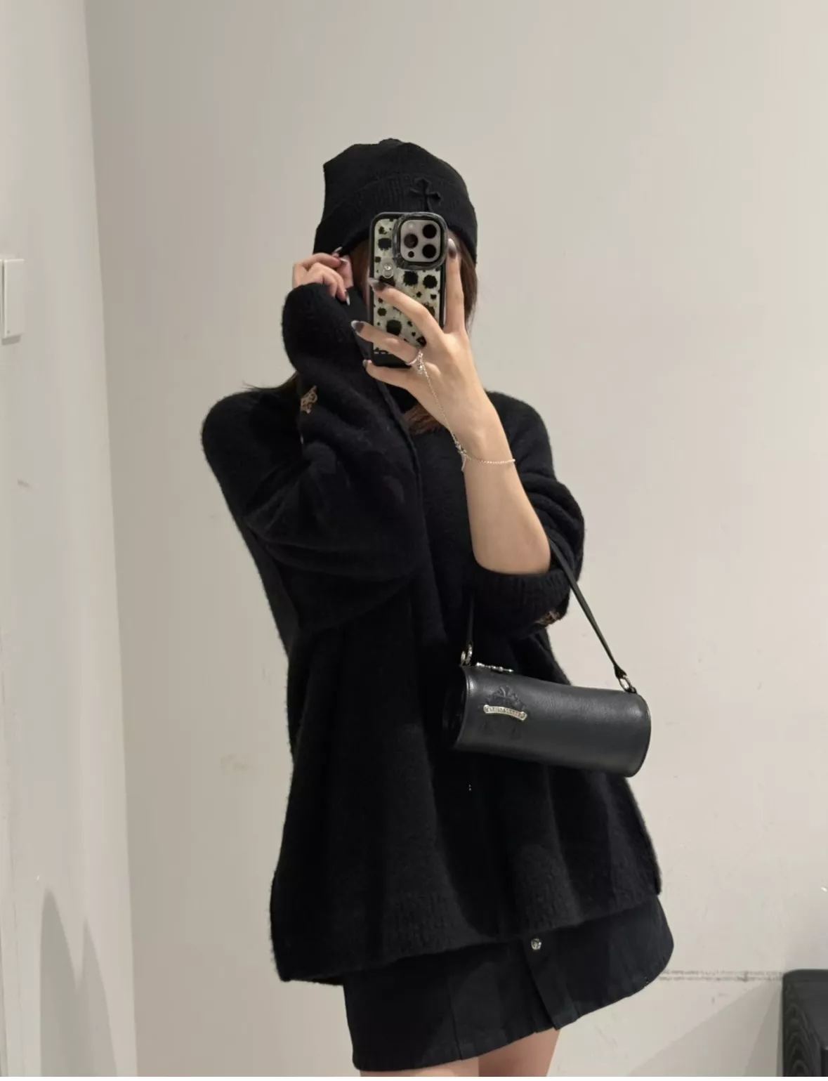 크롬하츠 그라인즈 블랙 원통백 상세 이미지 21