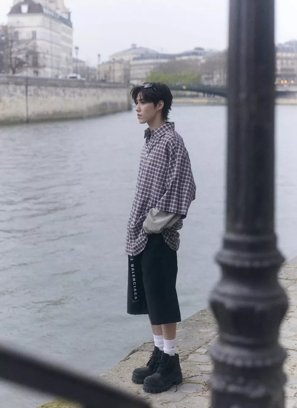 발렌시아가 레이어드 체크 배색 셔츠 상세 이미지 36