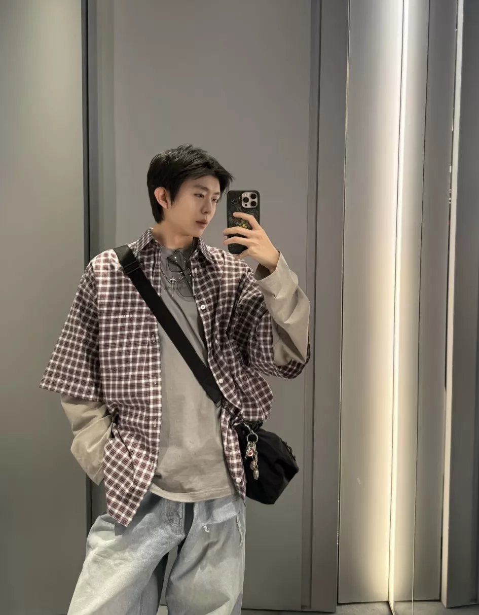발렌시아가 레이어드 체크 배색 셔츠 상세 이미지 28