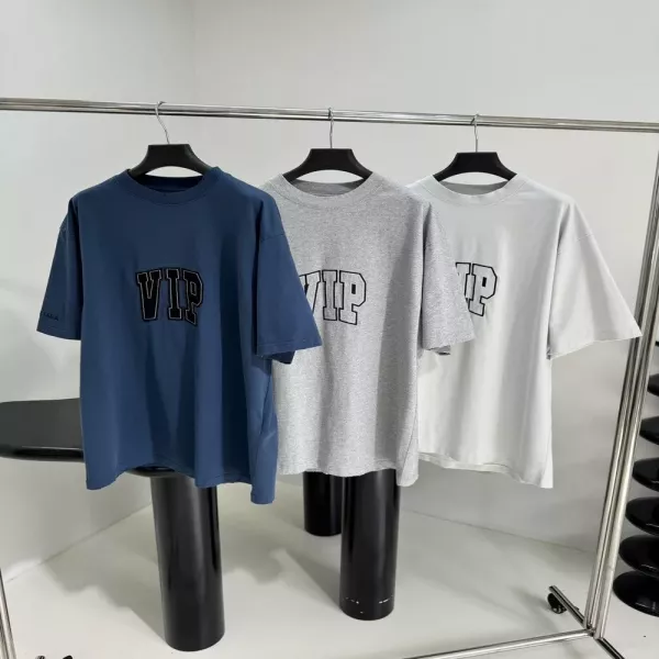 발렌시아가 VIP 팀 로고 박시 티셔츠