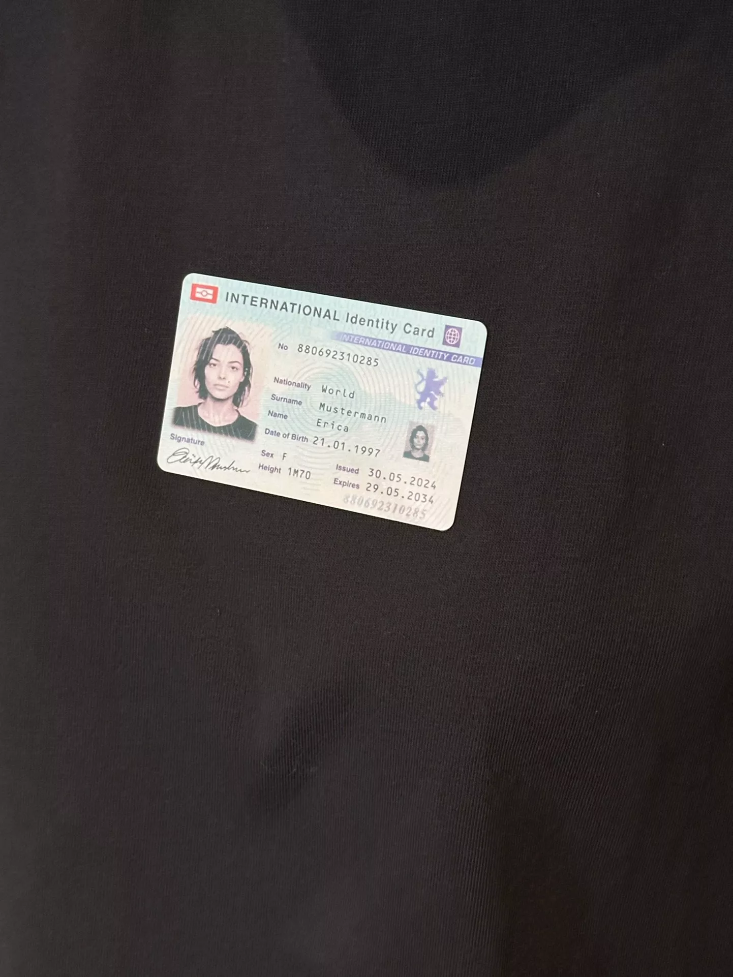 발렌시아가 오버핏 아이디 프린팅 티셔츠 상세 이미지 13