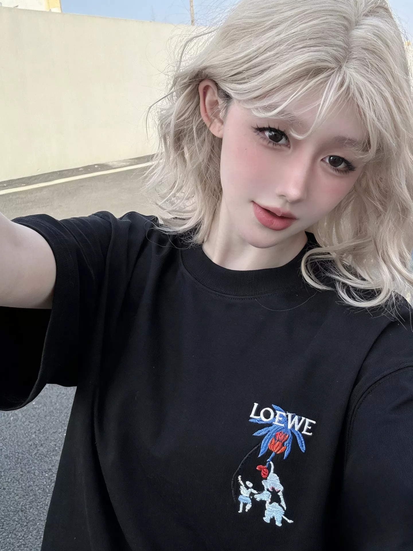 로에베 카툰 자수 라운드 반팔 티셔츠 상세 이미지 7