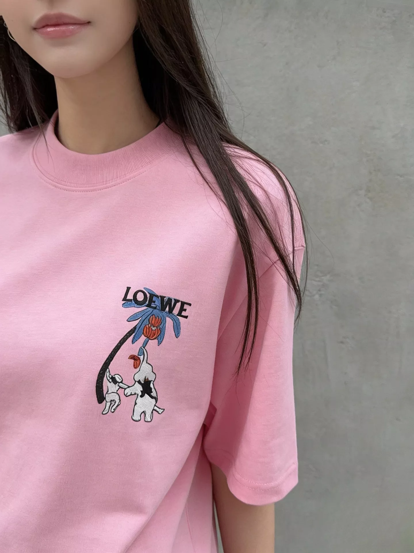 로에베 카툰 자수 라운드 반팔 티셔츠 상세 이미지 25