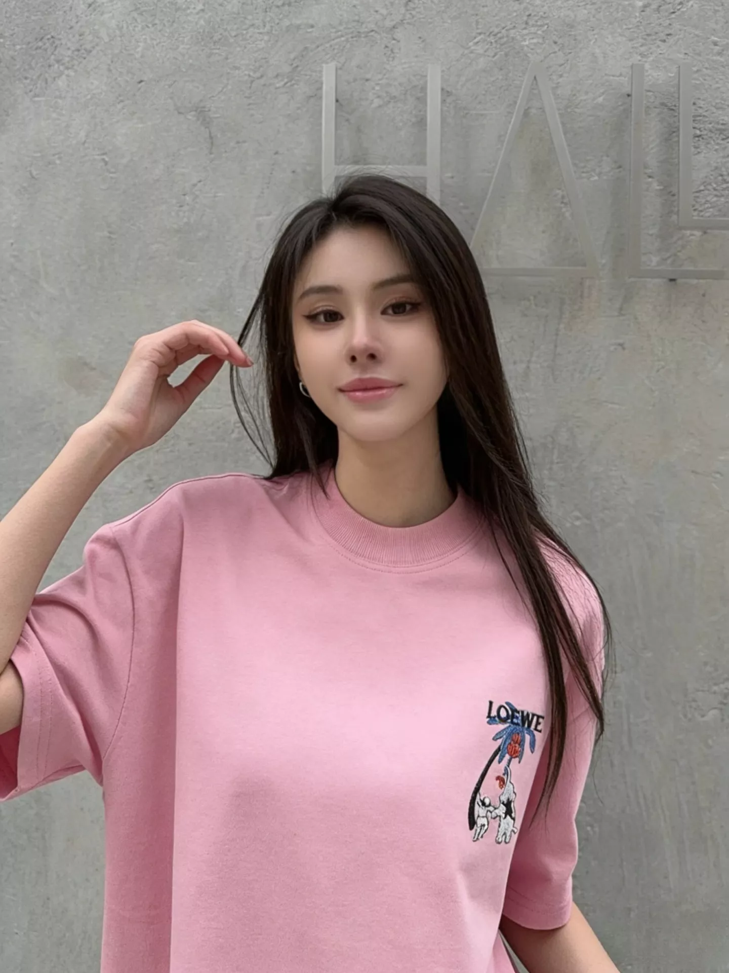 로에베 카툰 자수 라운드 반팔 티셔츠 상세 이미지 27